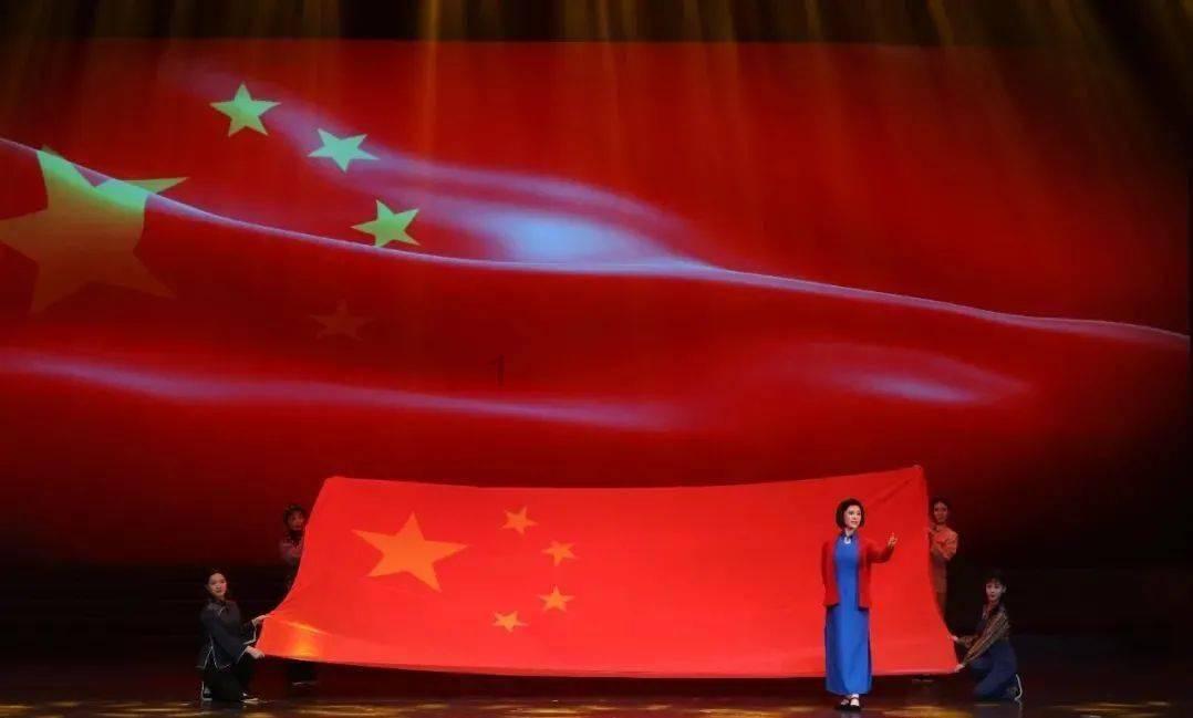 老旧的轿车